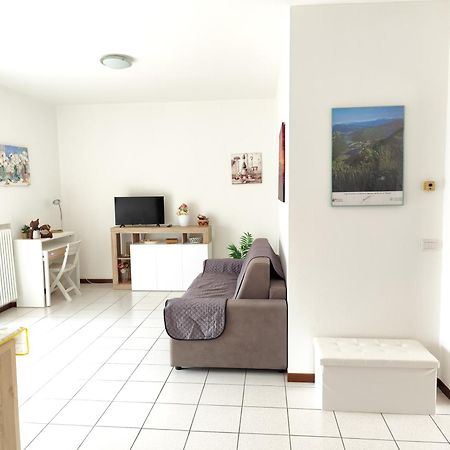 Apartmán Residenza Tiziana Luino Exteriér fotografie